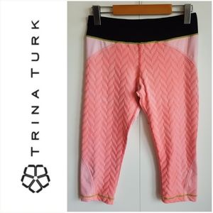 TRINA TURK Cropped Legging Size Medium